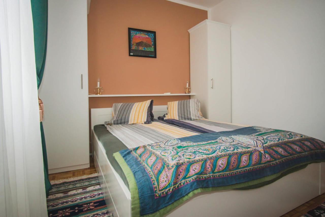 Apartmani Mili Malinska Ngoại thất bức ảnh